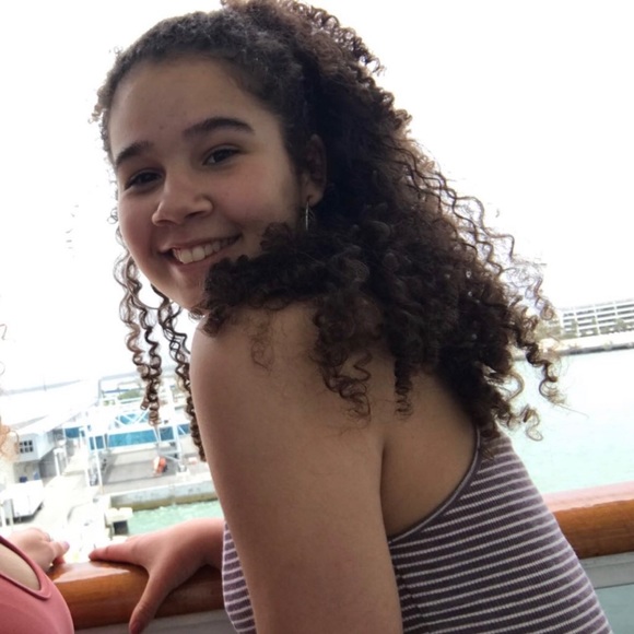 Meet your Posher, Taylor - Picture 1 of 1